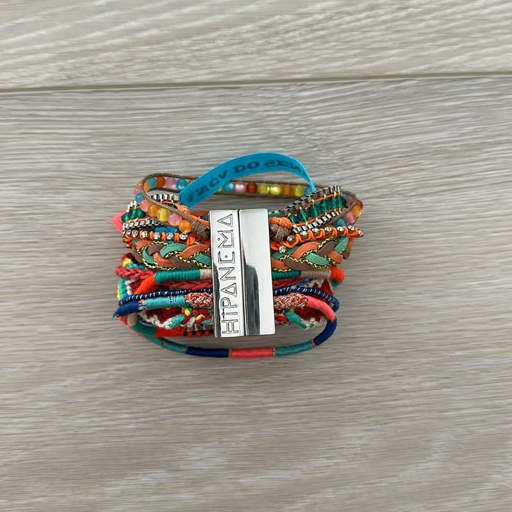Hipanema “ocean” size M multistrand bracelet with magnetic clasp